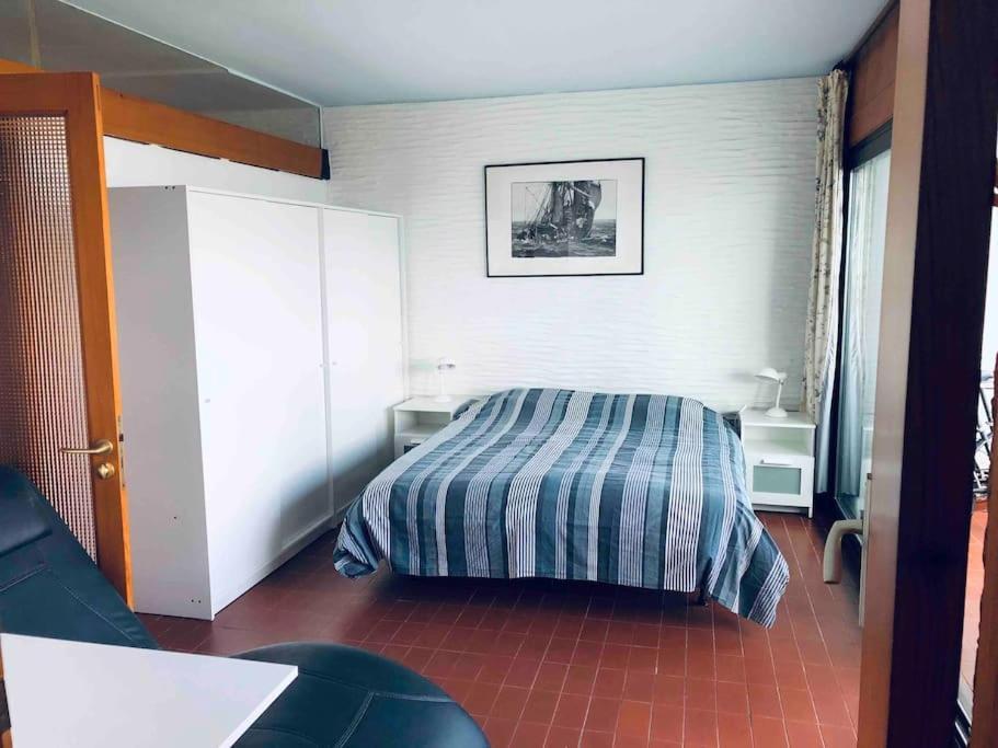 Sur La Plage, Vue Sur Mer, Spacieux T3 Au Calme Saint-Cyprien  Ngoại thất bức ảnh
